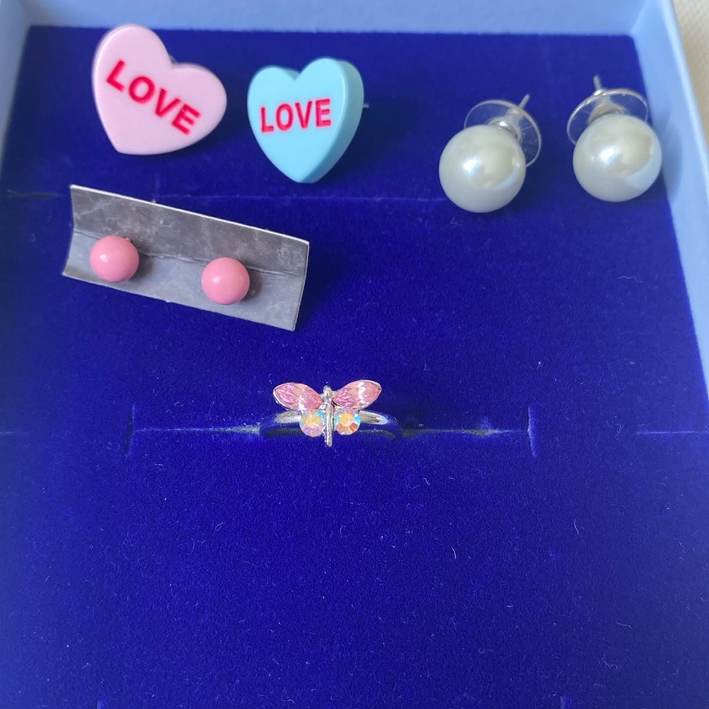 Cute earring and ring bundle